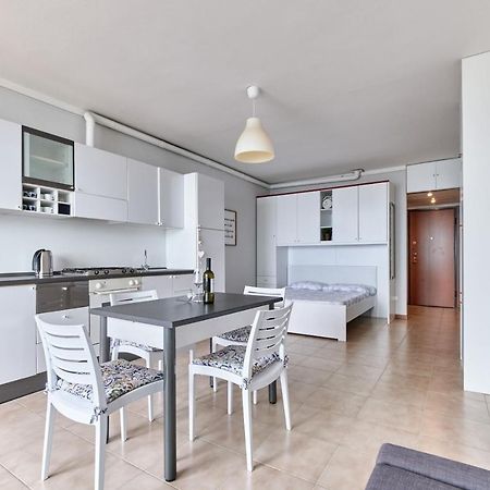 Lydie Apt. Exclusive Holigarda Ντεζεντσάνο ντελ Γκάρντα Εξωτερικό φωτογραφία