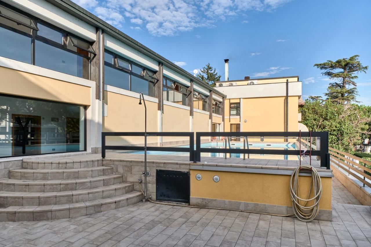 Lydie Apt. Exclusive Holigarda Ντεζεντσάνο ντελ Γκάρντα Εξωτερικό φωτογραφία