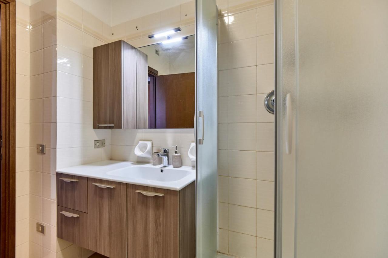 Lydie Apt. Exclusive Holigarda Ντεζεντσάνο ντελ Γκάρντα Εξωτερικό φωτογραφία